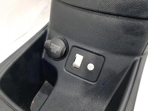 Middle console FORD FIESTA VI (CB1, CCN) 1.4 | BP26844765I22 