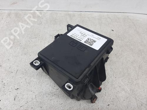 Used Fuse box Fuse box 26841344 26841344