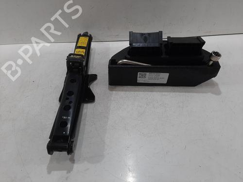 Used Jack Kit LAND ROVER RANGE ROVER SPORT II (L494) 3.0 SDV6 Hybrid 4x4 (340 hp) 31999186