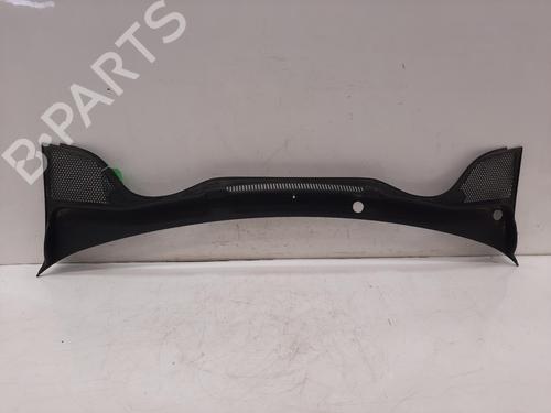 Griglia sotto parabrezza Griglia sotto parabrezza VW POLO V (6R1, 6C1) 1.2 TSI 16V (90 hp) 37245075 37245075