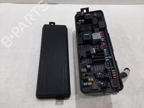 Used Fuse box LAND ROVER RANGE ROVER IV (L405) 4.4 SDV8 4x4 (340 hp) 30259623