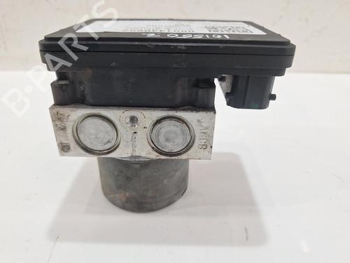 Used ABS pump KIA SPORTAGE III (SL) 1.7 CRDi (116 hp) 26863043