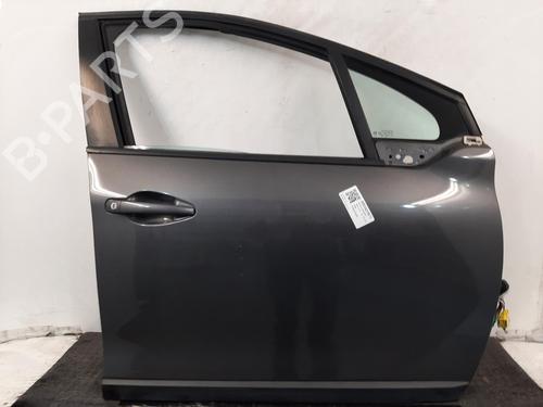 right-front-door-peugeot-2008-i-cu_-2013-32144592 main image