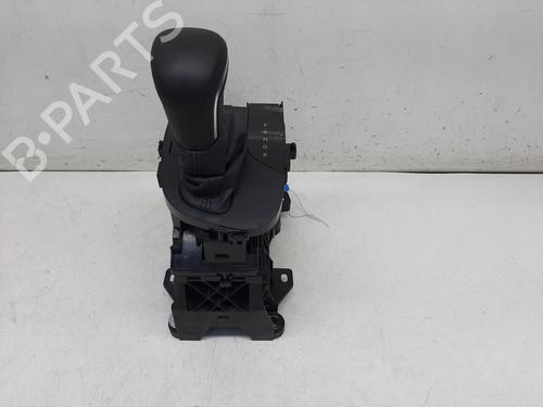 gear-lever-toyota-yaris-cross-mxp_-2020-26798604 main image