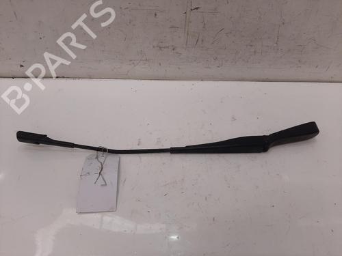 Used Front windshield wiper arm Front windshield wiper arm 37456060 37456060