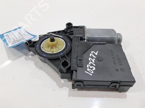 Vindusheismekanisme høyre foran VW TOURAN (1T3) 1.6 TDI (105 hp) 33010309