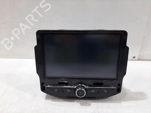 Used Radio VAUXHALL CORSA Mk IV (E) (X15) 1.4 (90 hp) 29322873