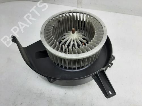 Used Heater blower motor Heater blower motor VW POLO IV (9N_, 9A_) 1.2 12V (69 hp) 26840381 26840381