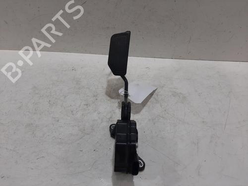 Pedal TOYOTA PRIUS PLUS (_W4_) 1.8 Hybrid (ZVW40W, ZVW41W) (136 hp) 32239513