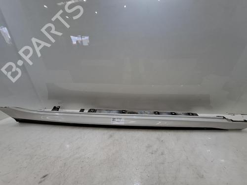 Used Right sideskirt Right sideskirt 39176597 39176597