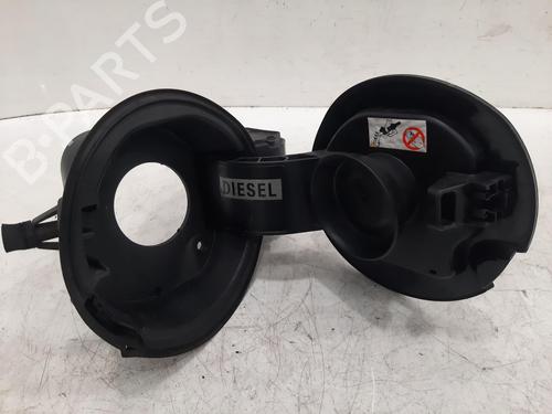 Klapa wlewu paliwa RENAULT MEGANE III Hatchback (BZ0/1_, B3_) 1.5 dCi (BZ09, BZ0D, BZ1W, BZ29, BZ14) | BP26840795C131 