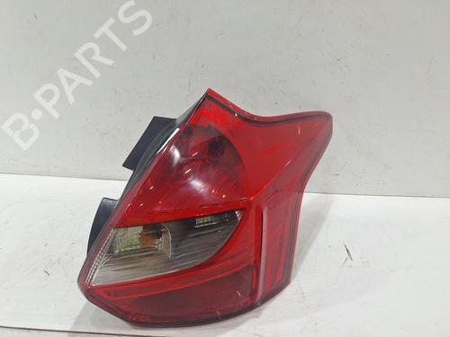 Feu arrière droit FORD FOCUS III 1.6 TDCi (115 hp) 32144761