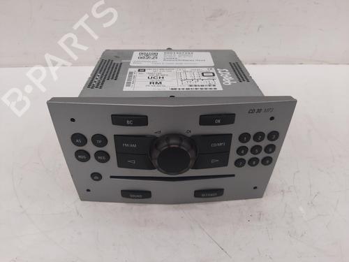 Used Radio VAUXHALL CORSA Mk III (D) (S07) 1.3 CDTI (L08) (75 hp) 26797289