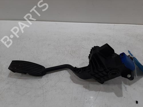 Used Pedal Pedal VAUXHALL CORSA Mk IV (E) (X15) 1.4 (90 hp) 33988537 33988537