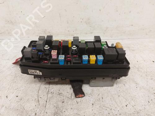 Used Fuse box VAUXHALL ANTARA A (L07) 2.2 CDTi 4x4 (163 hp) 26794800