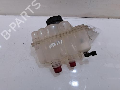 expansion-tank-jaguar-i-pace-x590-2018-34376886 main image