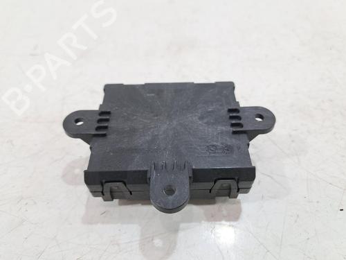 Used Control unit LAND ROVER RANGE ROVER IV (L405) 4.4 SDV8 4x4 (340 hp) 30829003