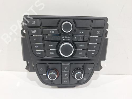 Used Radio VAUXHALL ASTRA Mk VI (J) (P10) 1.6 (115 hp) 26746413