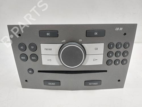 Used Radio VAUXHALL ZAFIRA Mk II (B) (A05) 1.9 CDTI (120 hp) 26836088