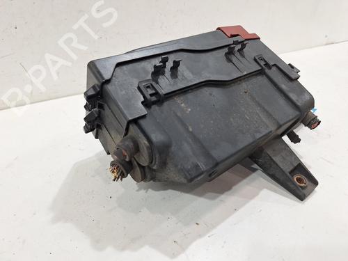 Fuse box JAGUAR XE (X760) 2.0 D | BP26755724E1 