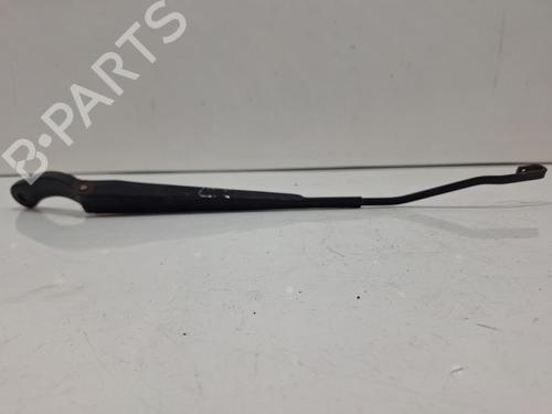 Used Front windshield wiper arm Front windshield wiper arm DACIA DUSTER (HS_) 1.5 dCi 4x4 (109 hp) 39934861 39934861