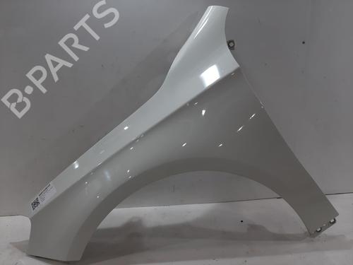 Parafango anteriore sinistro MERCEDES-BENZ A-CLASS (W176) A 180 (176.042) (122 hp) 30286516