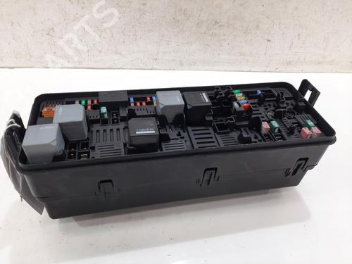 Used Fuse box Fuse box LAND ROVER RANGE ROVER SPORT II (L494) 4.4 SDV8 4x4 (340 hp) 33435277 33435277