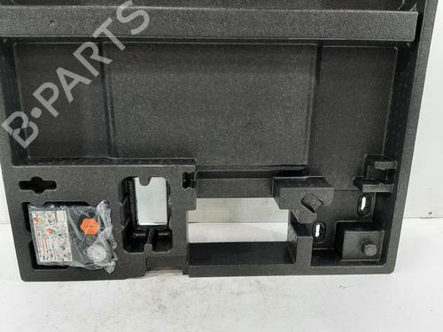 Luggage compartment floor JAGUAR I-PACE (X590) EV400 AWD | BP32324436I33 - Image 2
