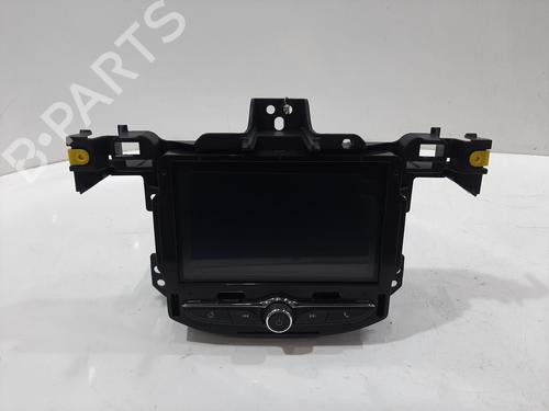 Used Radio VAUXHALL CORSA Mk IV (E) (X15) 1.4 (101 hp) 29444946