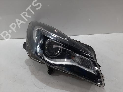 Used Right headlight Right headlight VAUXHALL INSIGNIA Mk I (A) Sports Tourer (G09) 2.0 CDTI (35) (140 hp) 36551461 36551461