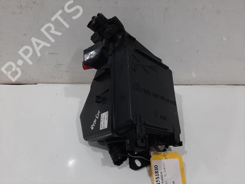Used Fuse box FIAT 500 (312_) 1.2 (312AXA1A) (69 hp) 30095196