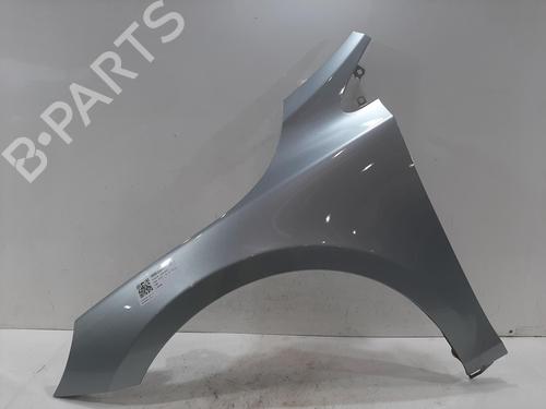 Used Left front fenders VOLVO V40 Hatchback (525) T2 (122 hp) 31361439