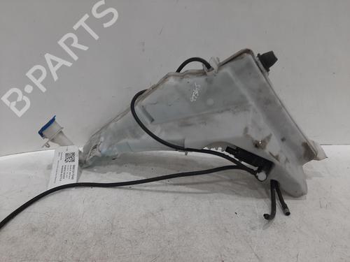 Used Windscreen washer tank LAND ROVER RANGE ROVER IV (L405) 4.4 SDV8 4x4 (340 hp) 26757674