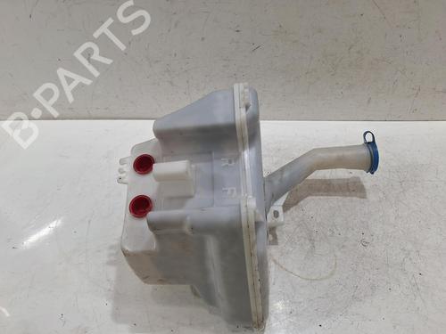Windscreen washer tank TOYOTA YARIS (_P9_) 1.33 VVT-i (NSP90_, NSP90R) | BP32193388C113