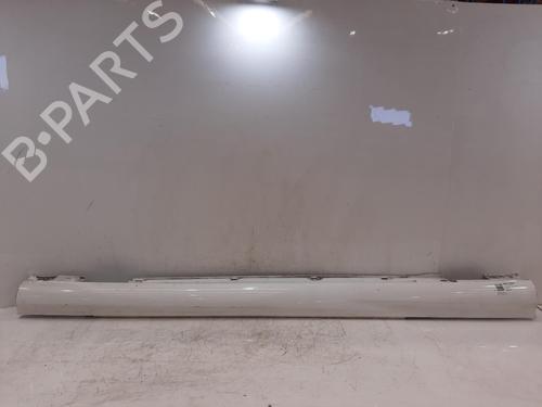 Used Right sideskirt Right sideskirt 37734343 37734343