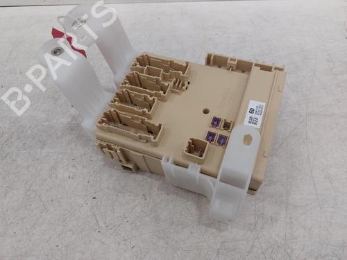 Used Fuse box Fuse box 26843417 26843417