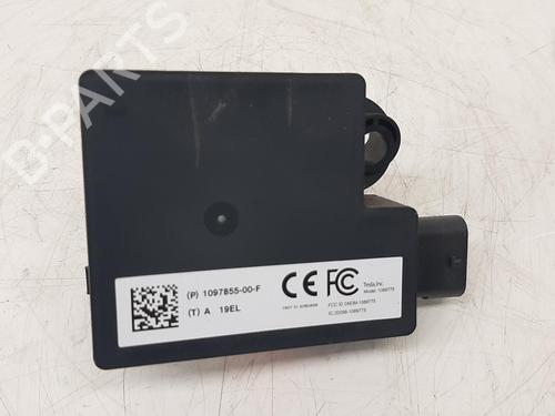 Computer TESLA MODEL 3 (5YJ3) EV AWD | BP29266365M11 - Image 2