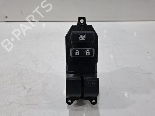 Used Left front window switch Left front window switch TOYOTA YARIS (_P13_) 1.3 (NSP130_, NSP130) (99 hp) 40455493 40455493