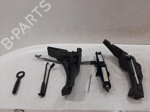 Reservehjul kit Reservehjul kit VW GOLF VII (5G1, BQ1, BE1, BE2) 1.4 TSI (125 hp) 33647928 33647928