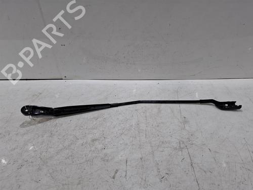 Used Front windshield wiper arm Front windshield wiper arm PEUGEOT 5008 II (MC_, MJ_, MR_, M4_) 1.5 BlueHDi 130 (MCYHZJ, MCYHZR, MCYHZX) (131 hp) 39983326 39983326