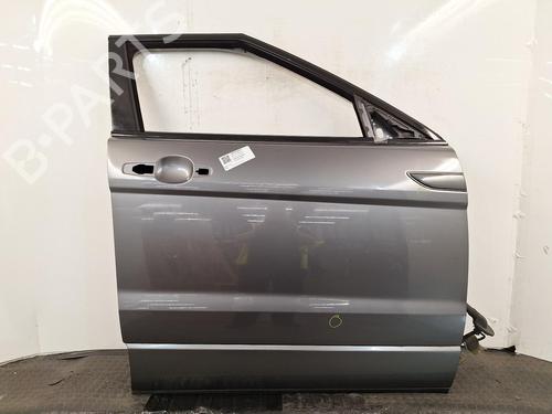 Used Right front door Right front door 39594689 39594689