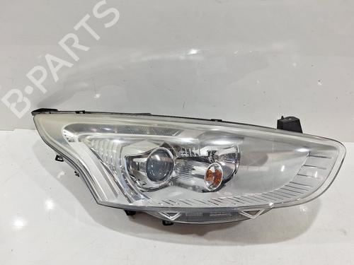 Used Right headlight Right headlight FORD B-MAX (JK) 1.4 (90 hp) 39916860 39916860