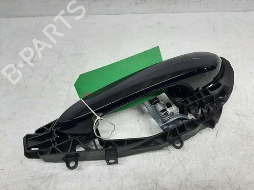 Poignée extérieure BMW 1 (F40) 118 i (140 hp) 26808257