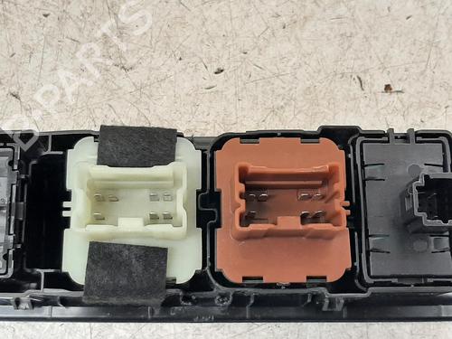Switch DACIA SANDERO III 1.0 TCe 90 | BP26785470I30