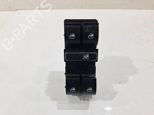 Used Switch FIAT 500L (351_, 352_) 1.6 D Multijet (199LYD1B) (105 hp) 31089074