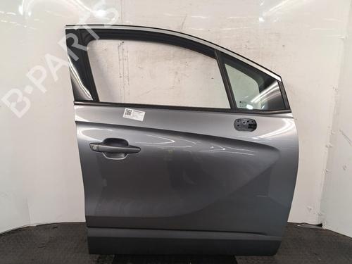 right-front-door-vauxhall-crossland-x-crossland-p17-2017-40035559 main image