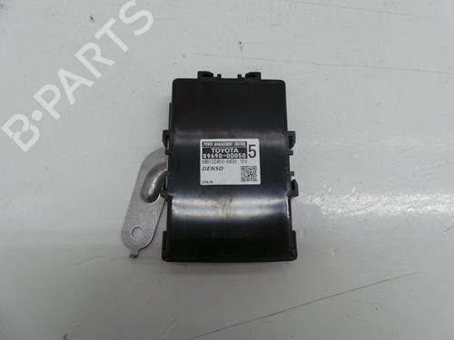 Øvrige styreenhet TOYOTA YARIS (_P13_) 1.3 (NSP130_, NSP130) (99 hp) 26860927