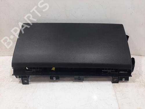 Used Glove box Glove box 31009081 31009081