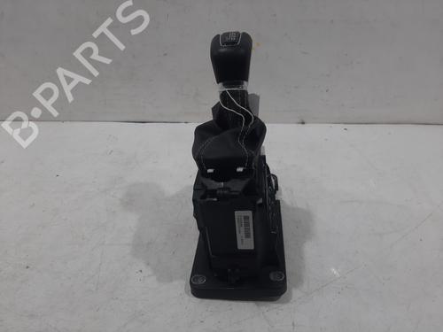 Used Gear lever VOLVO V60 II (225) D3 (150 hp) 29922374