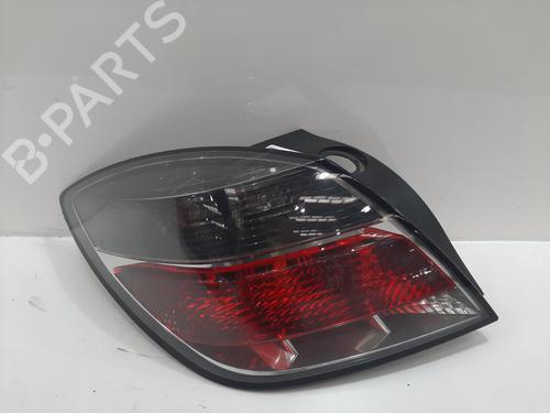 Used Left taillight Left taillight VAUXHALL ASTRA Mk V (H) (A04) 1.6 (L48) (115 hp) 33940539 33940539